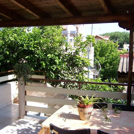 Apartamento Maria'S Haus In Artemida Exterior foto