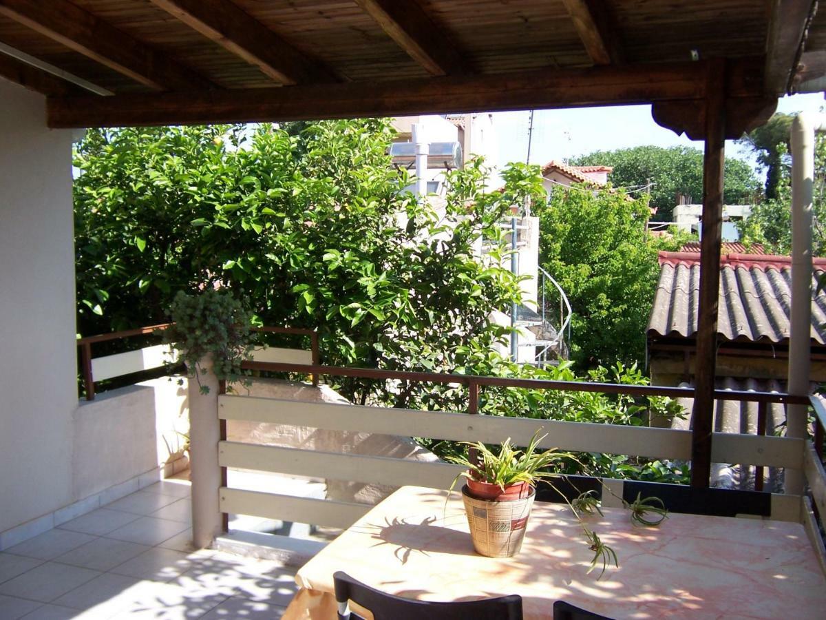 Apartamento Maria'S Haus In Artemida Exterior foto