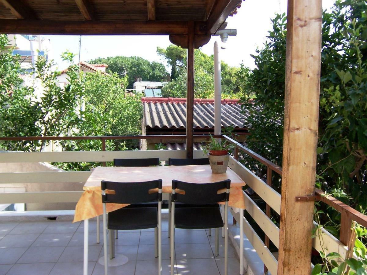 Apartamento Maria'S Haus In Artemida Exterior foto